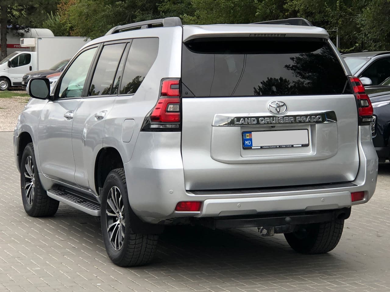 2010 Toyota Land Cruiser Prado — Miniatură 4