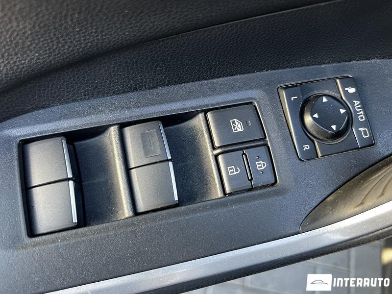 Toyota Rav-4 2019 — Миниатюра 14