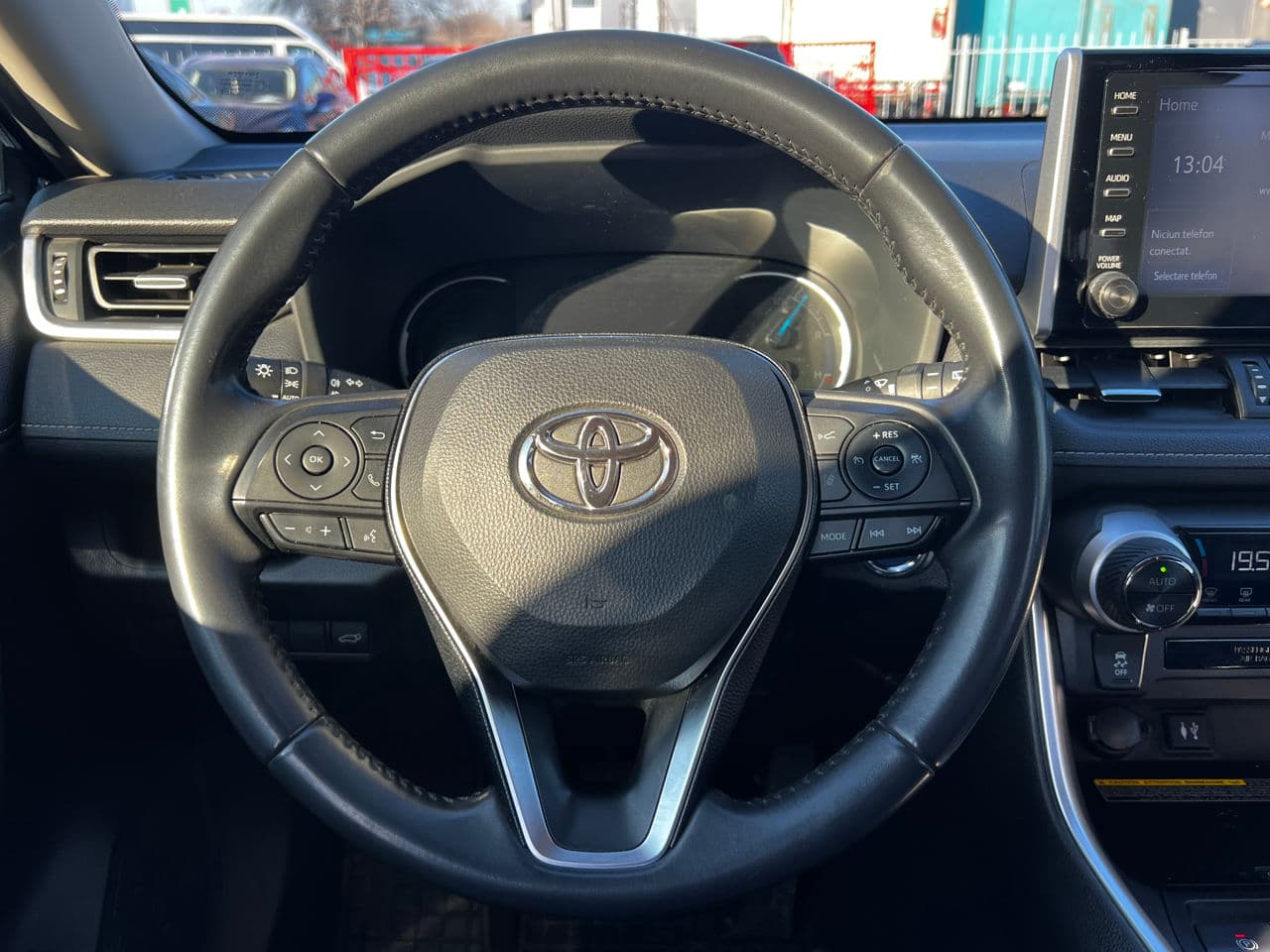 Toyota Rav-4 2019 — Миниатюра 9