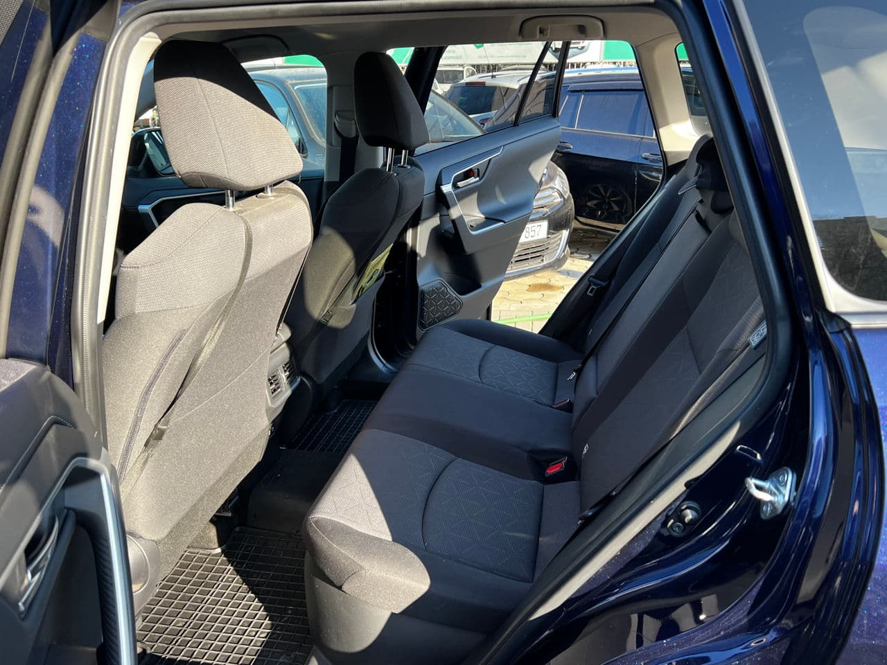 Toyota Rav-4 2019 — Миниатюра 17