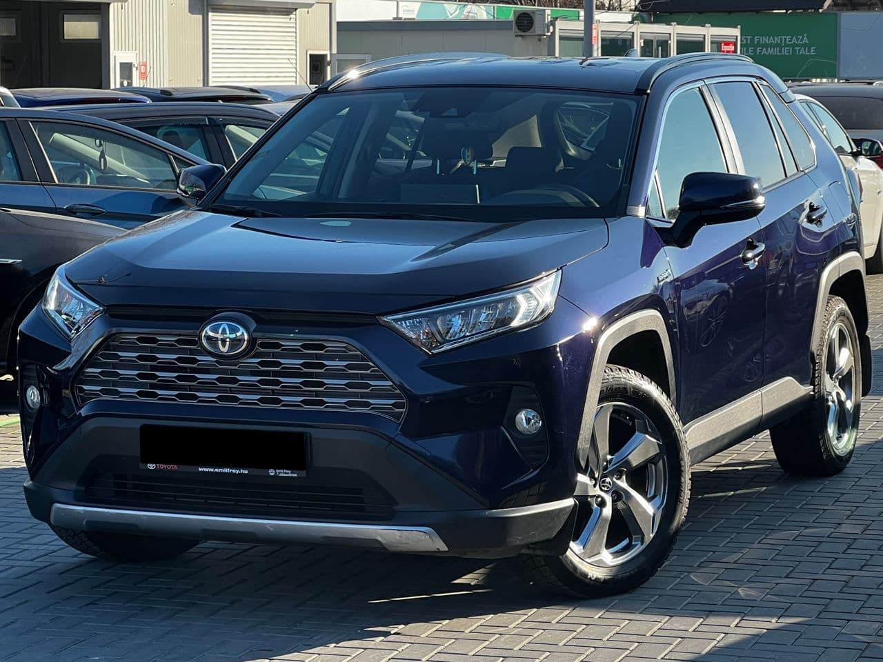 Toyota Rav-4 2019 — Миниатюра 3