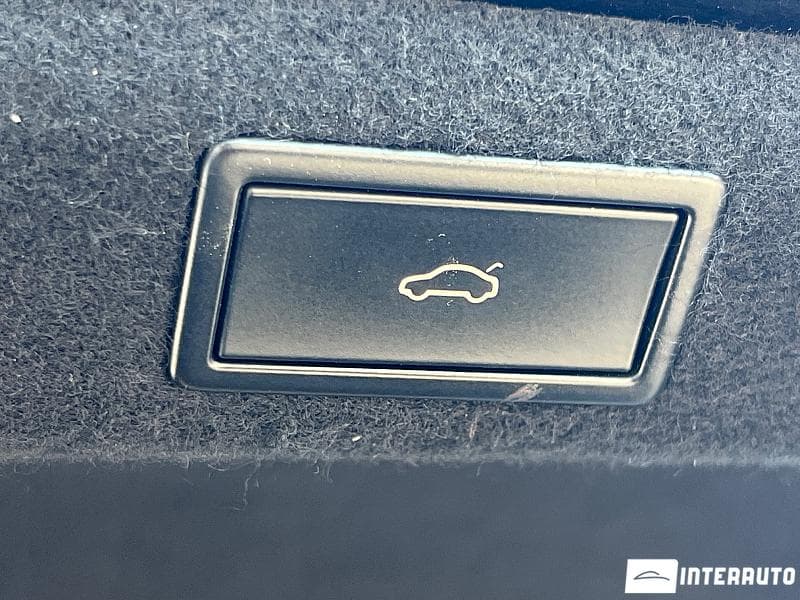 2018 Skoda Superb — Miniatură 19