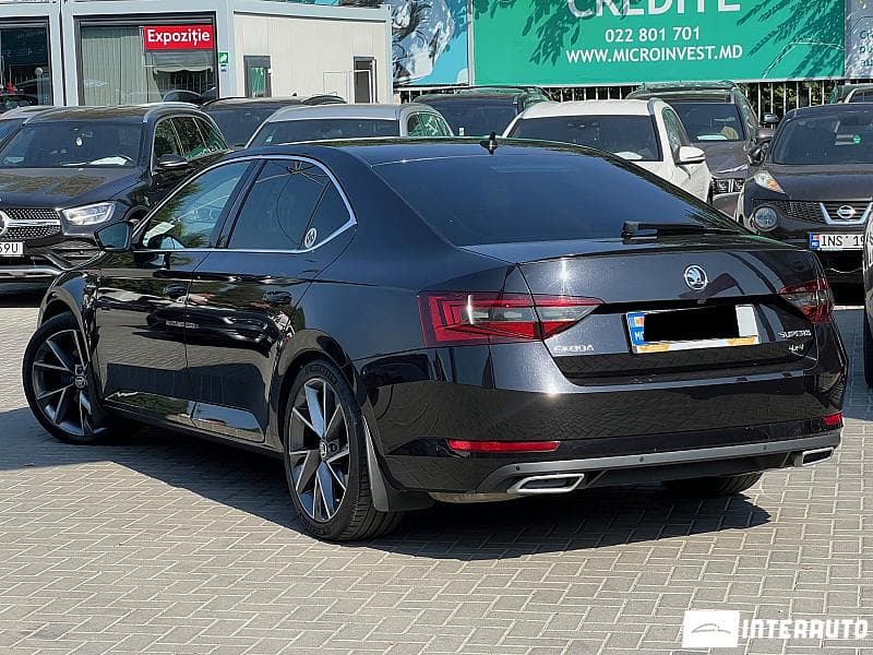2018 Skoda Superb — Miniatură 3