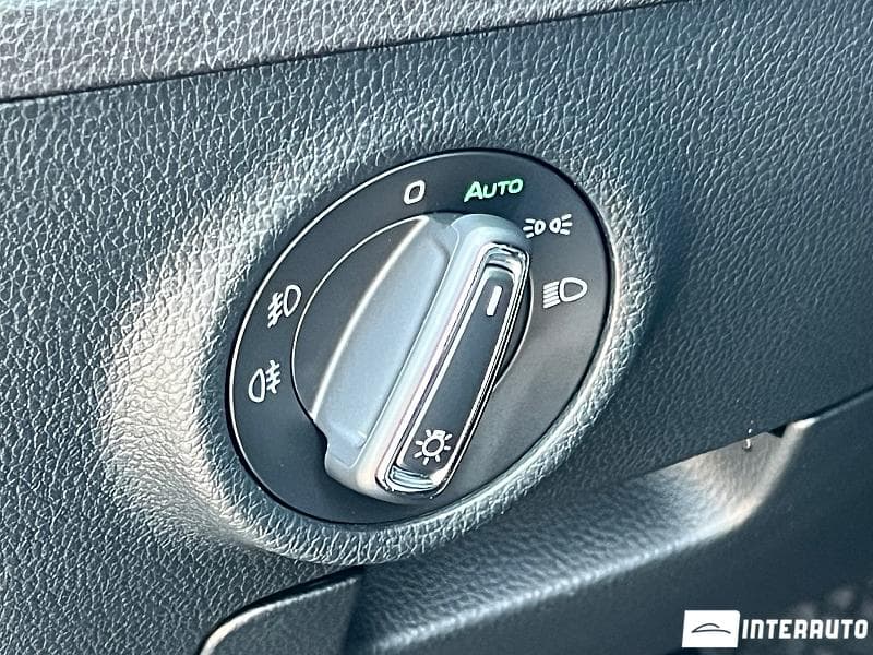 2018 Skoda Superb — Miniatură 15
