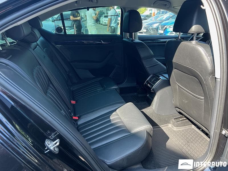 2018 Skoda Superb — Miniatură 17