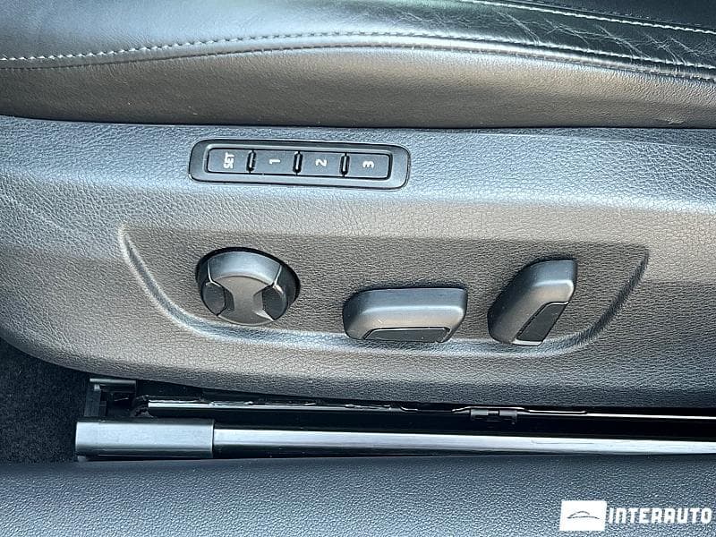 2018 Skoda Superb — Miniatură 16