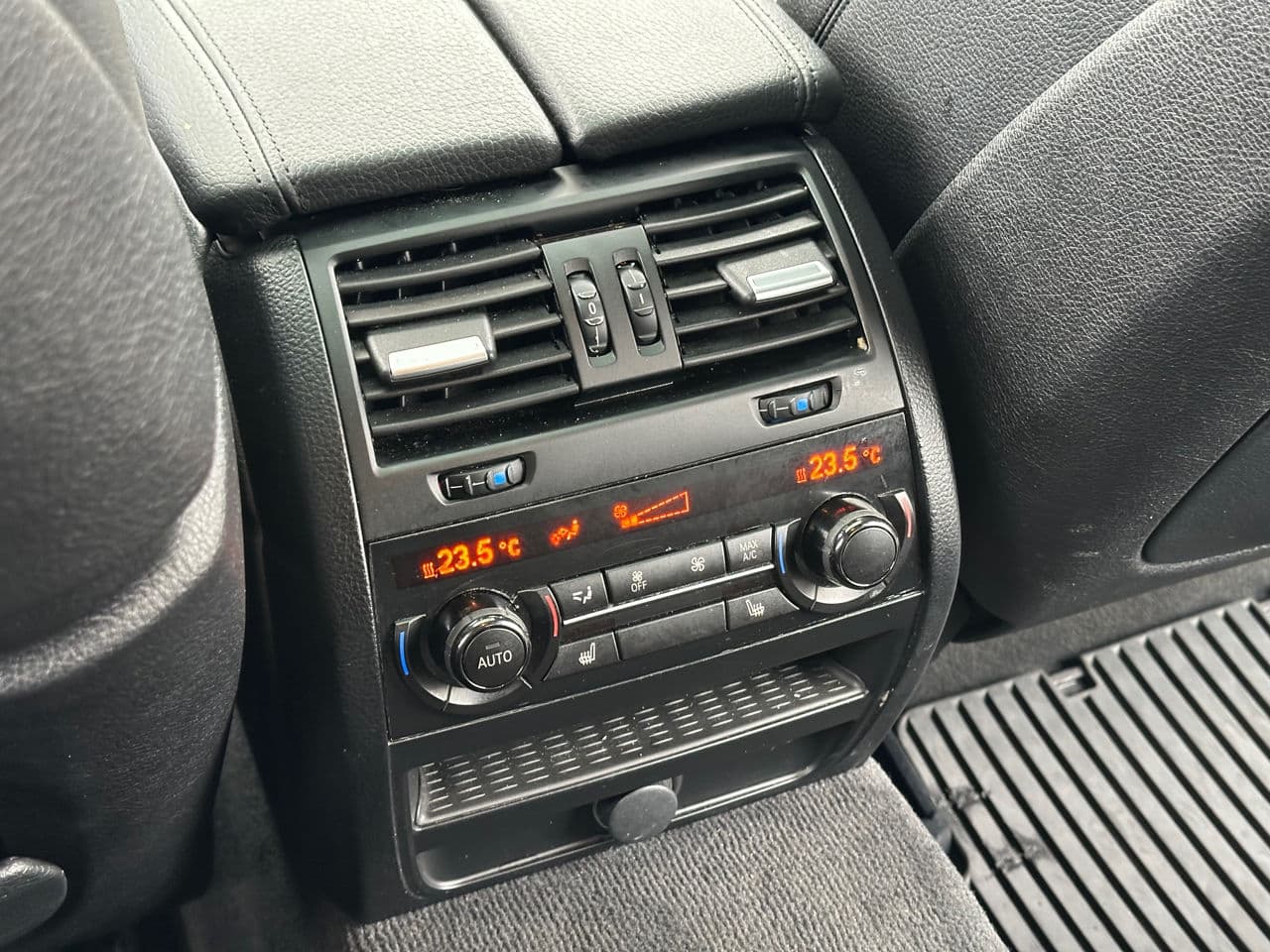 2015 BMW 530 — Miniatură 16