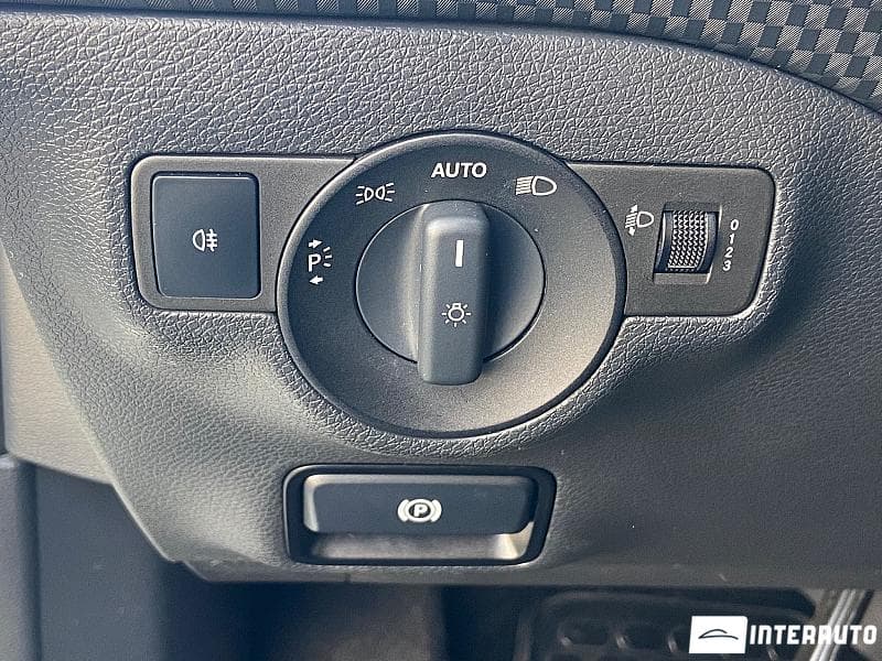 2015 Mercedes A 160 — Miniatură 9
