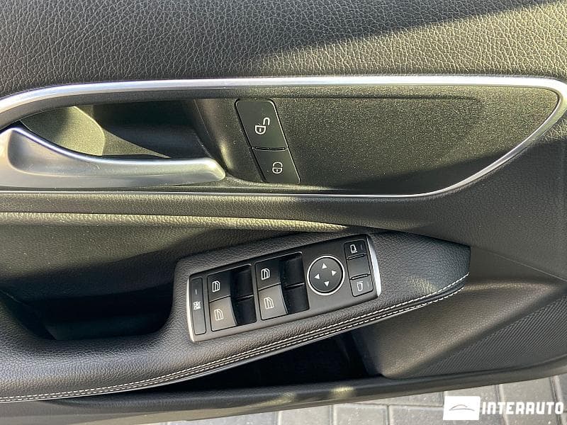 2015 Mercedes A 160 — Miniatură 5