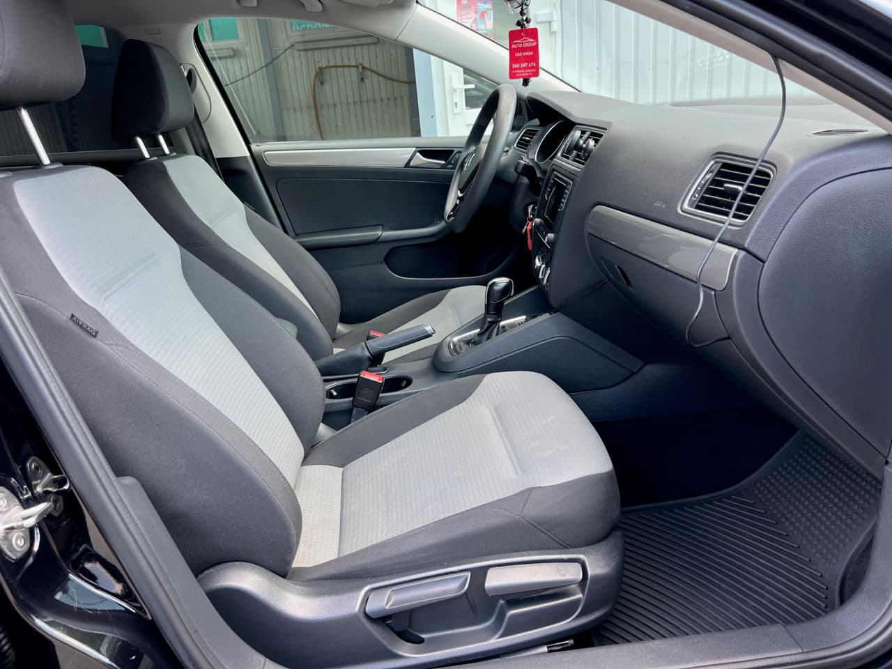 2017 Volkswagen Jetta — Miniatură 7