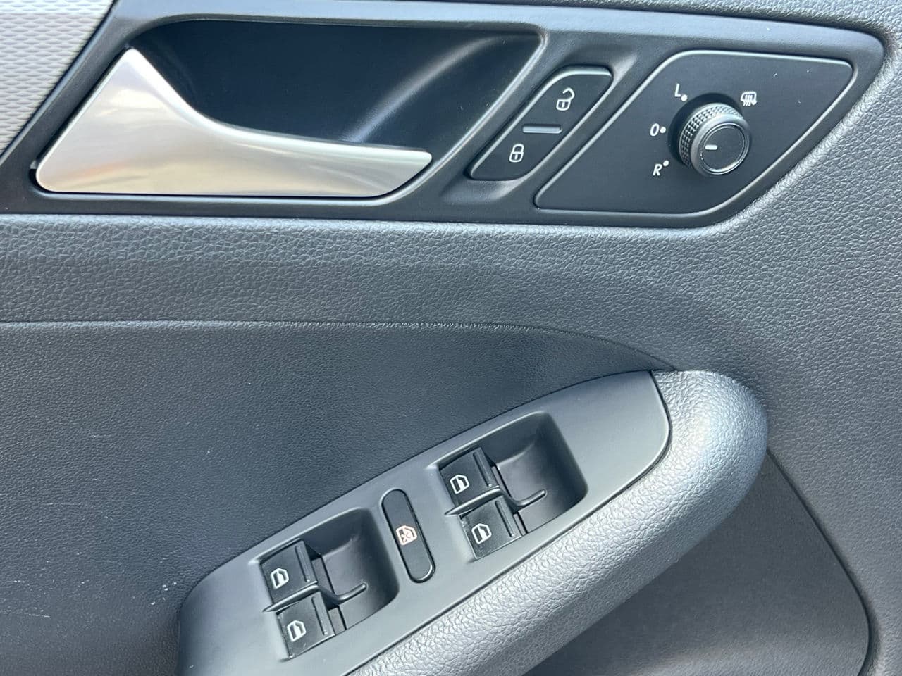 2017 Volkswagen Jetta — Miniatură 16