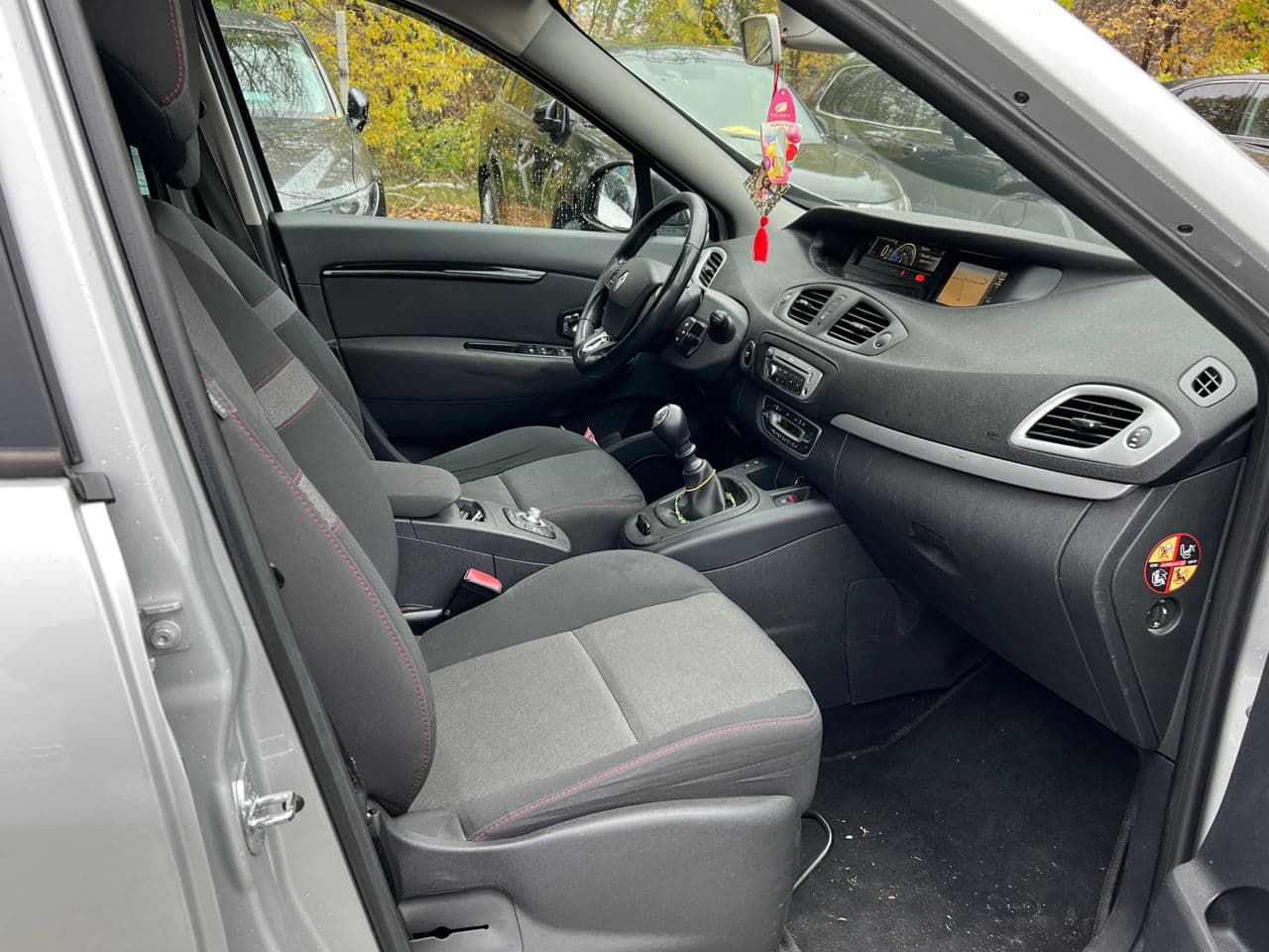 2013 Renault Grand Scenic — Miniatură 15