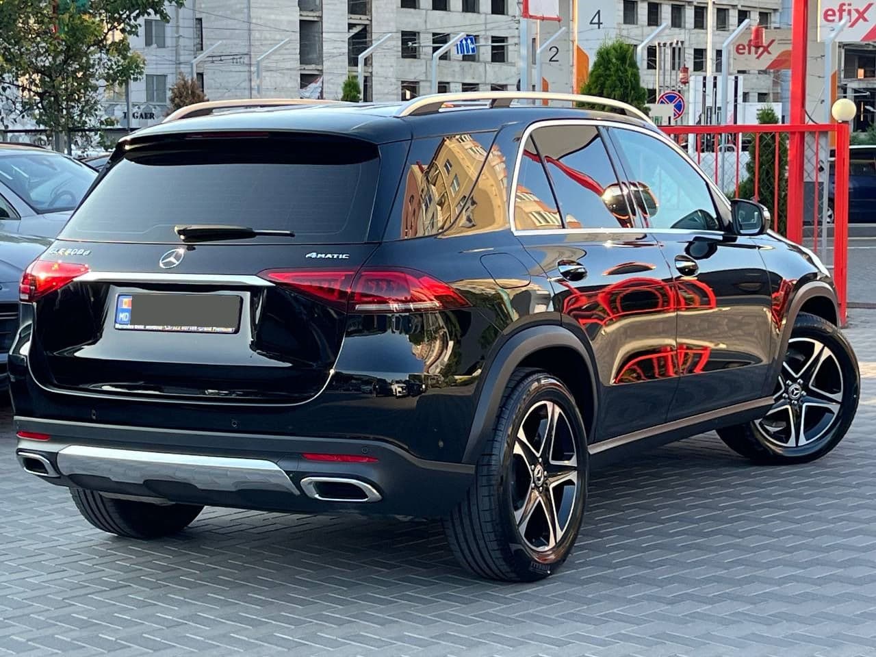 2022 Mercedes GLE 300d — Miniatură 2