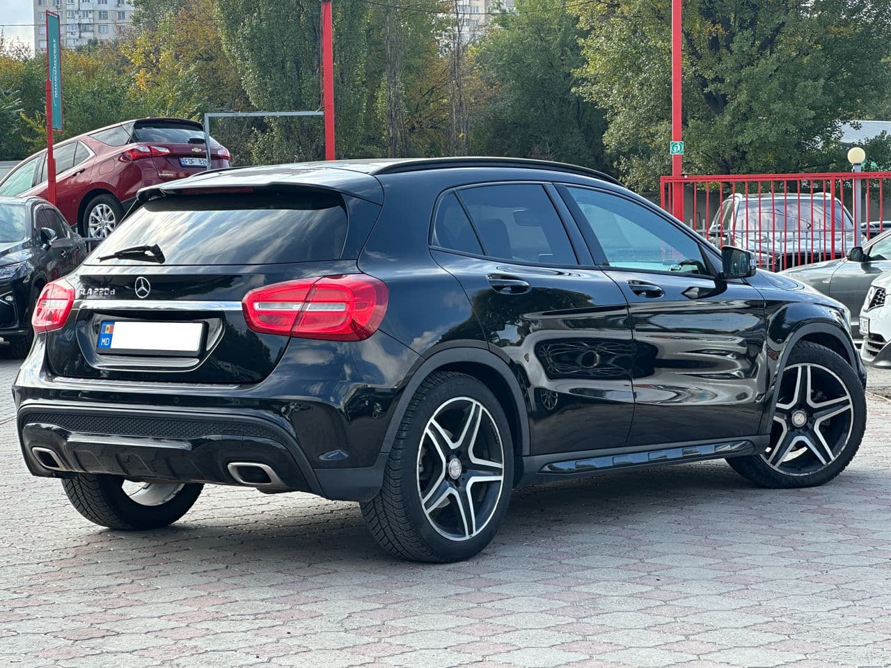2016 Mercedes GLA 220 — Miniatură 2