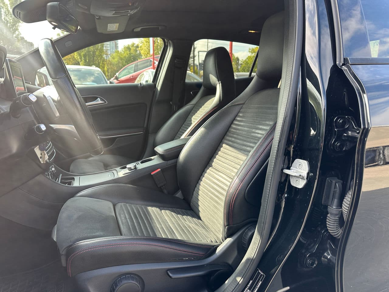 2016 Mercedes GLA 220 — Miniatură 5