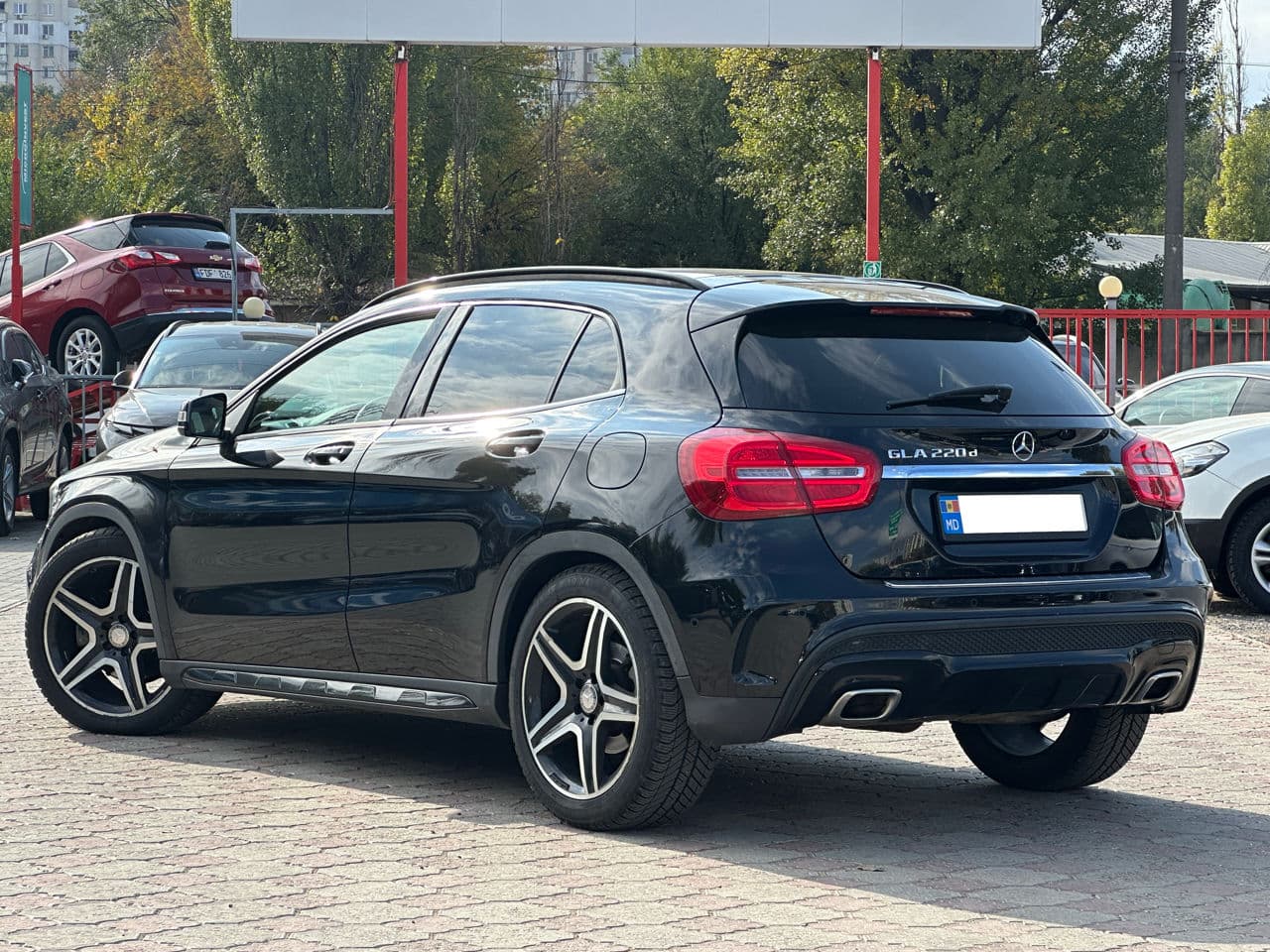 2016 Mercedes GLA 220 — Miniatură 3