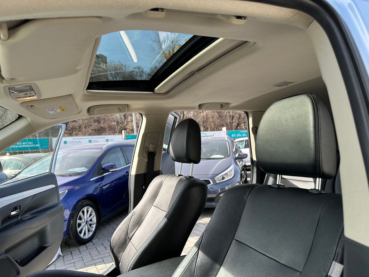 2014 Mitsubishi Outlander — Miniatură 15