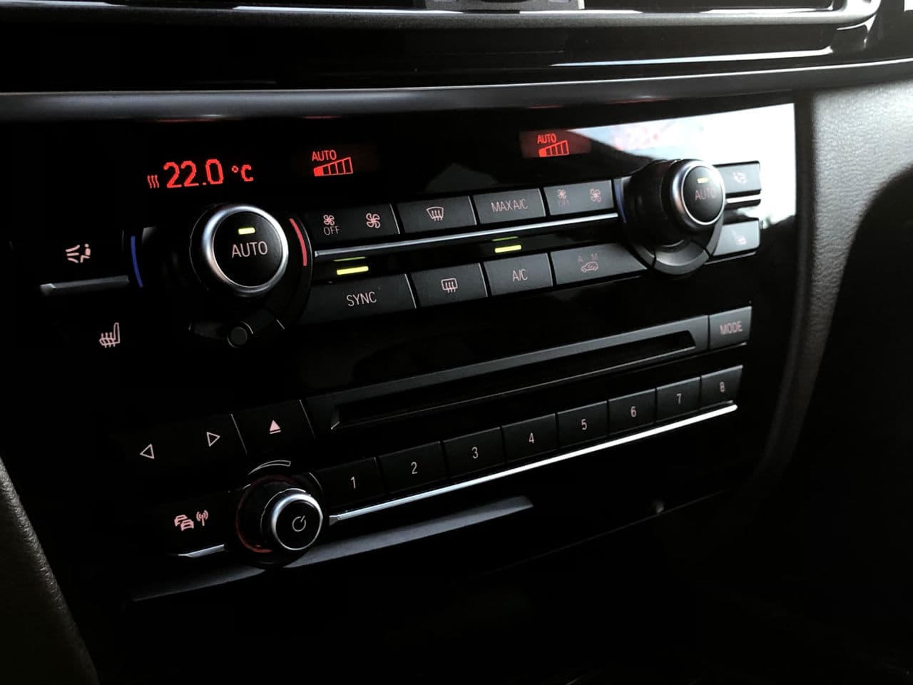 2015 BMW X5 4.0e — Miniatură 13