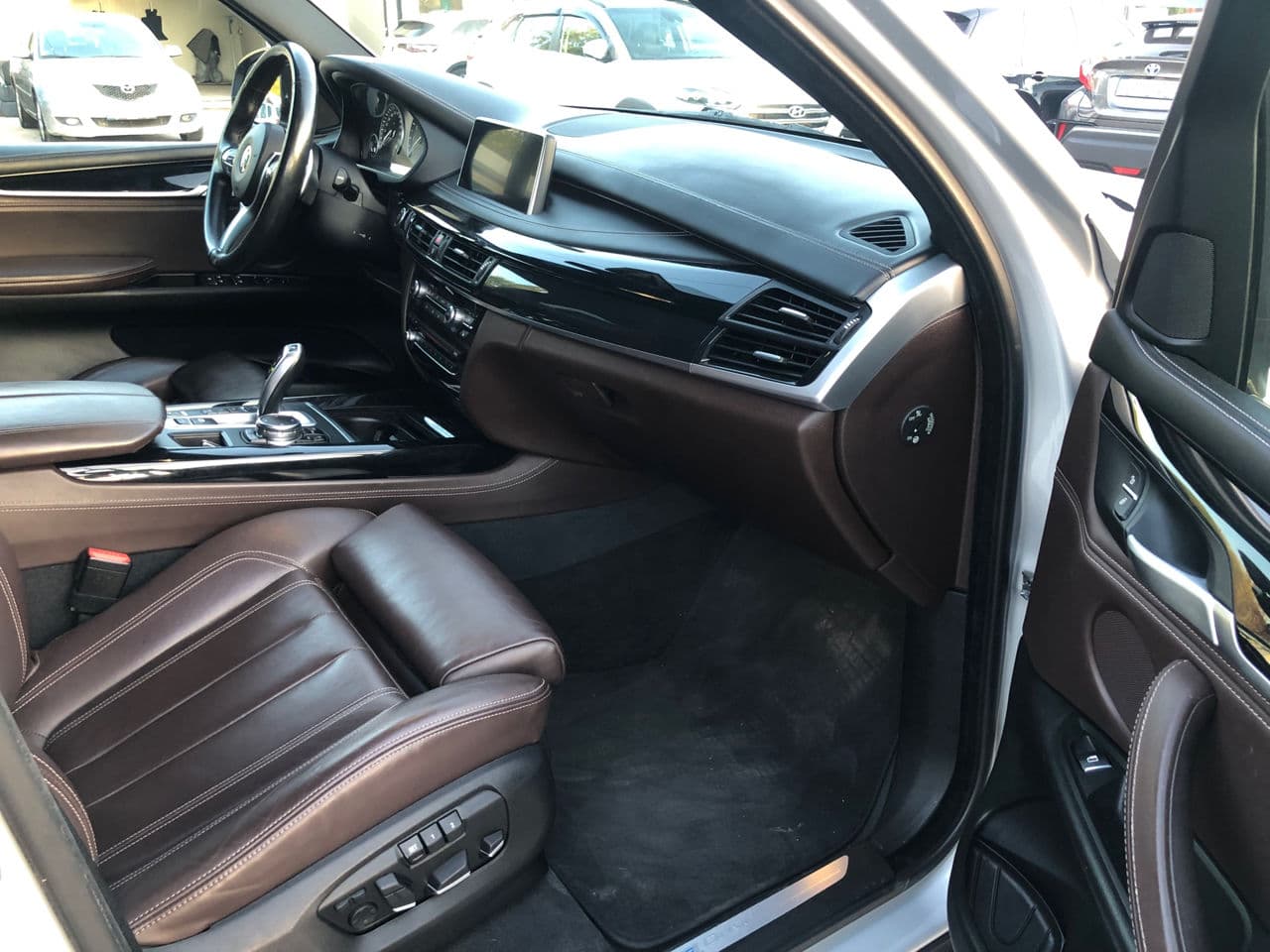 2015 BMW X5 4.0e — Miniatură 15