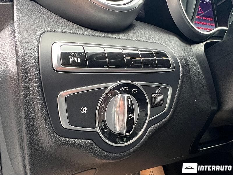 2015 Mercedes C 350e — Miniatură 15