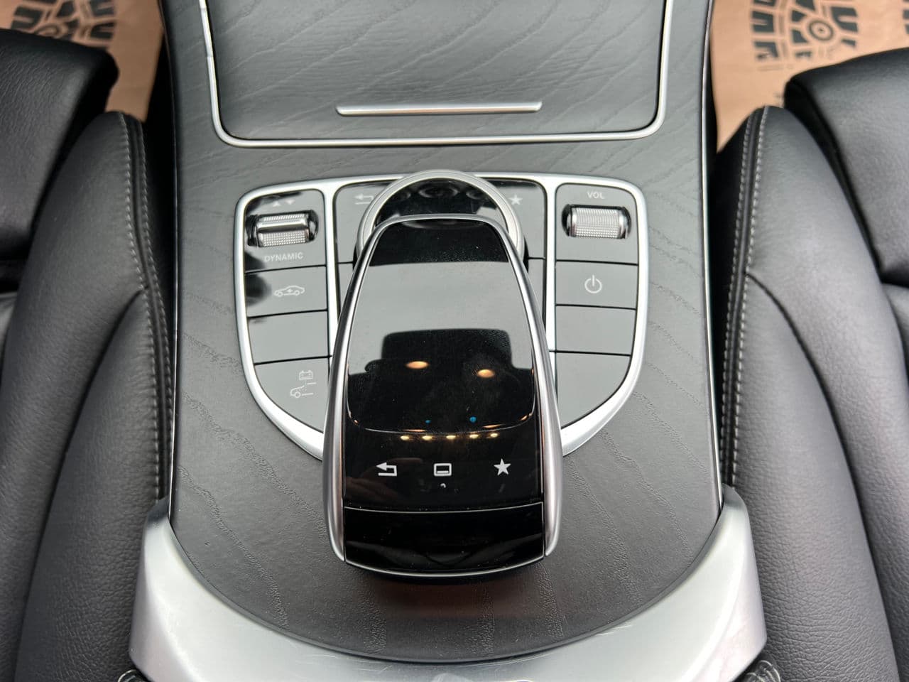 2015 Mercedes C 350e — Miniatură 13