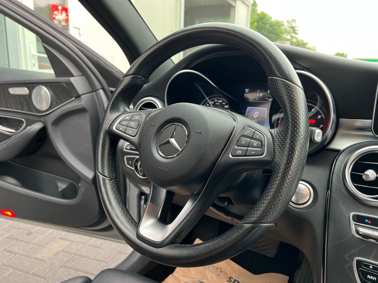 2015 Mercedes C 350e — Miniatură 10