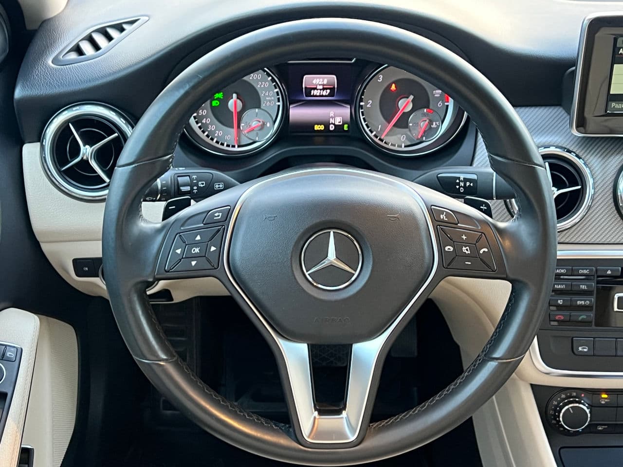 2014 Mercedes GLA 220 — Miniatură 8