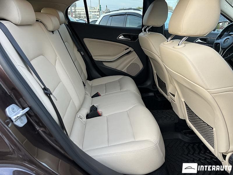 2014 Mercedes GLA 220 — Miniatură 16