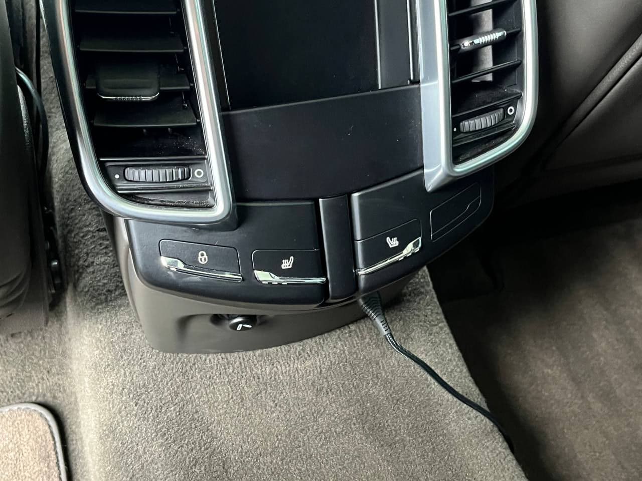 2017 Porsche Cayenne — Miniatură 21