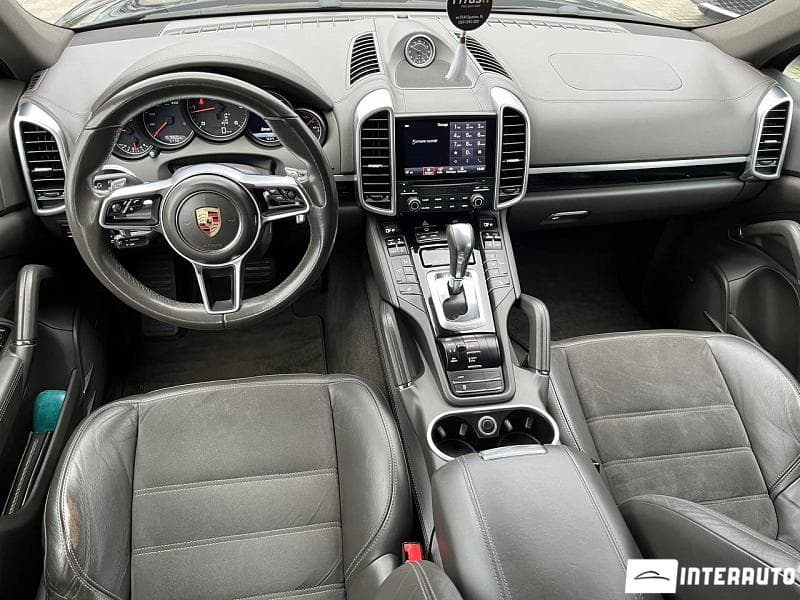 2017 Porsche Cayenne — Miniatură 9