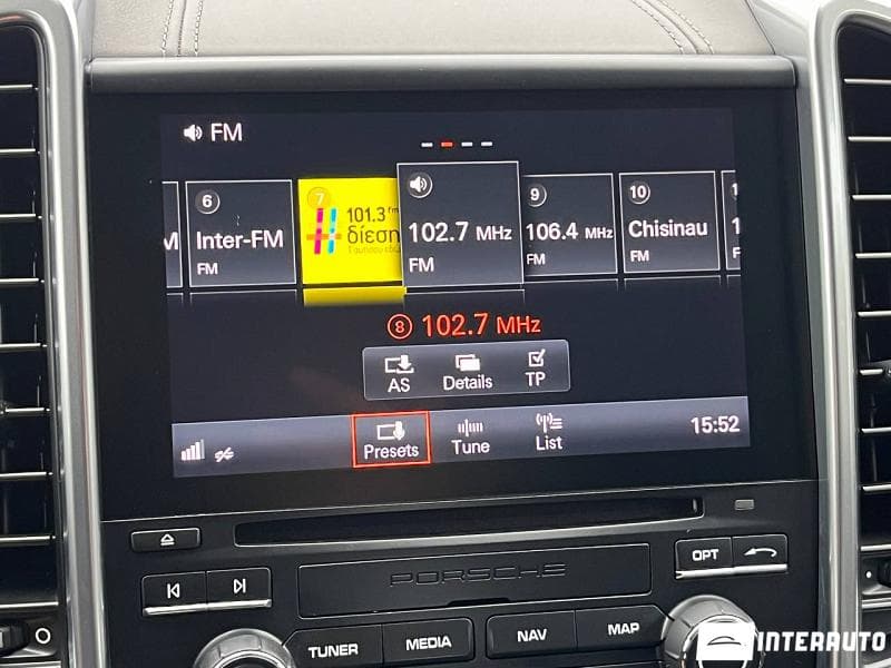 2017 Porsche Cayenne — Miniatură 13