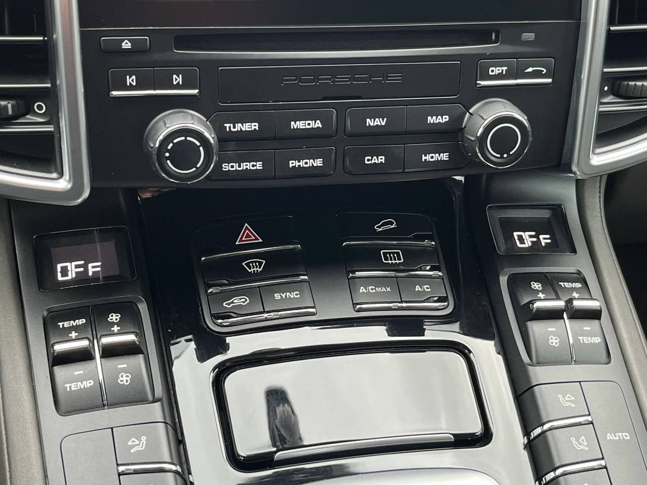 2017 Porsche Cayenne — Miniatură 16