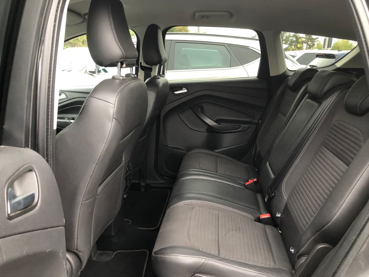 2018 Ford Kuga — Miniatură 8