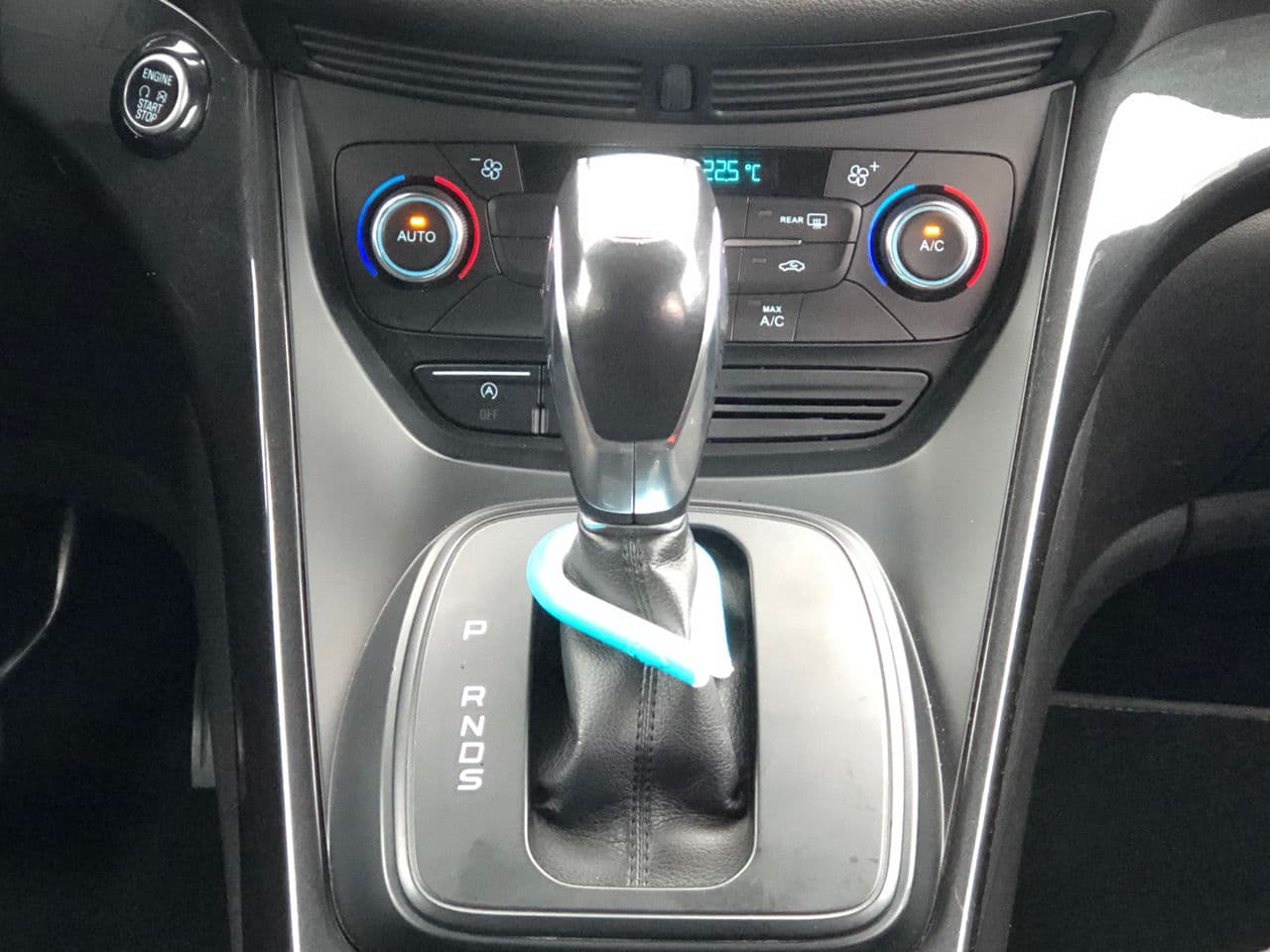 2018 Ford Kuga — Miniatură 14