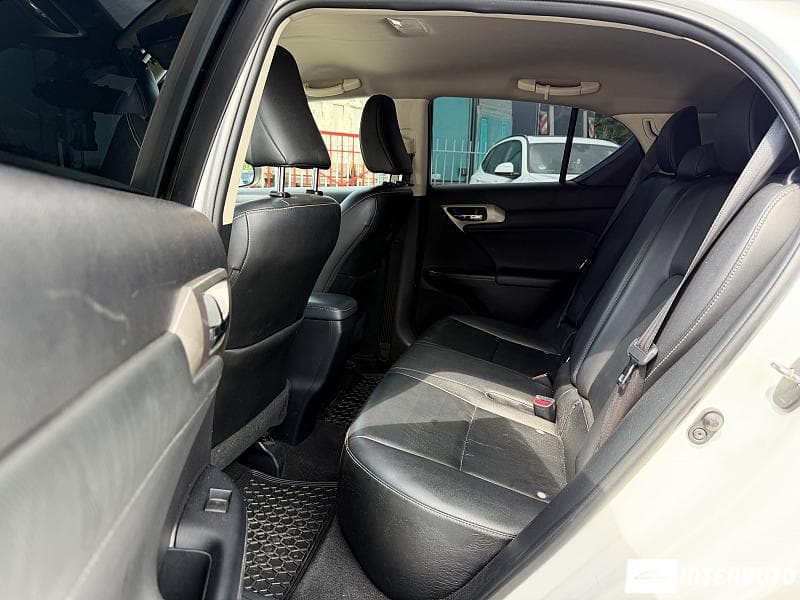 2014 Lexus CT 200h — Miniatură 15