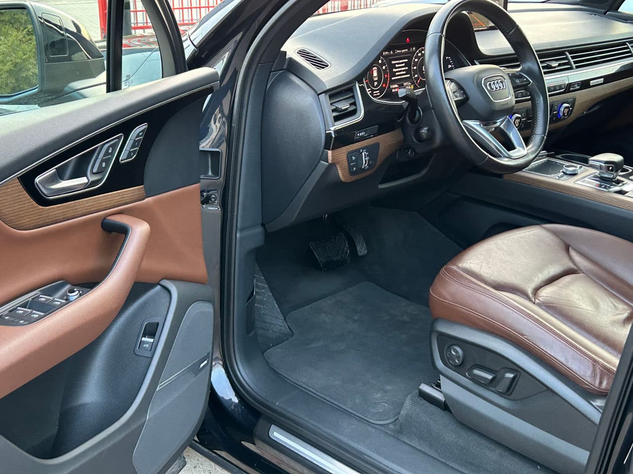 2016 Audi Q7 — Miniatură 7