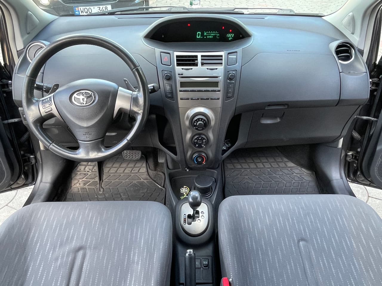 Toyota Yaris 2009 — Миниатюра 7