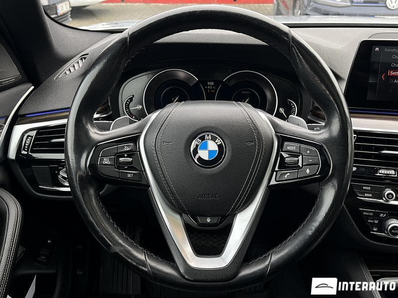 2018 BMW 530e — Miniatură 12