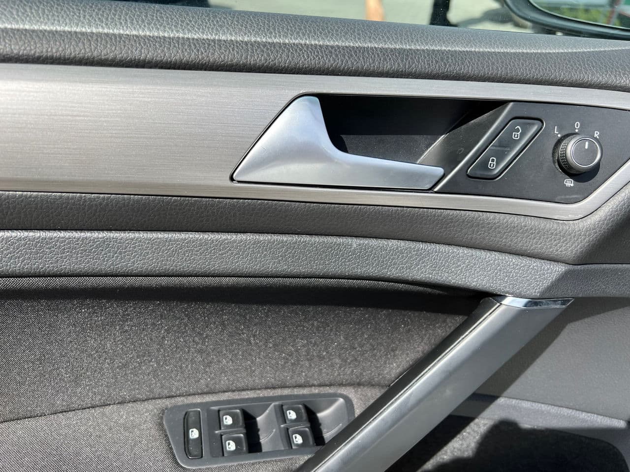 2015 Volkswagen Golf — Miniatură 15
