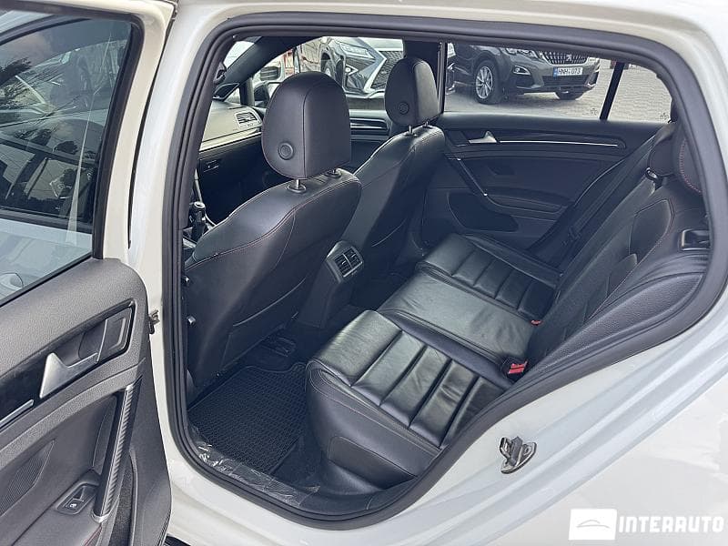 2015 Volkswagen Golf GTI — Miniatură 24