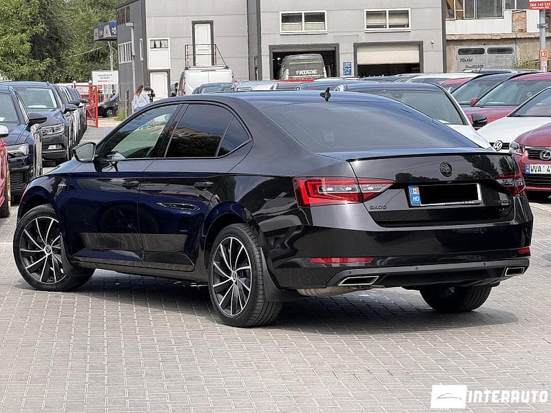 2018 Skoda Superb — Miniatură 4