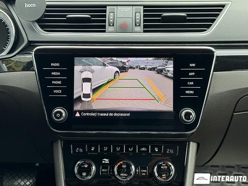 2018 Skoda Superb — Miniatură 10