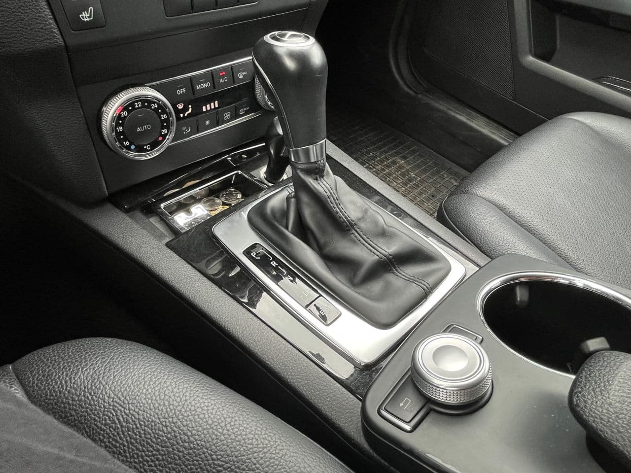 2011 Mercedes GLK 220 — Miniatură 10