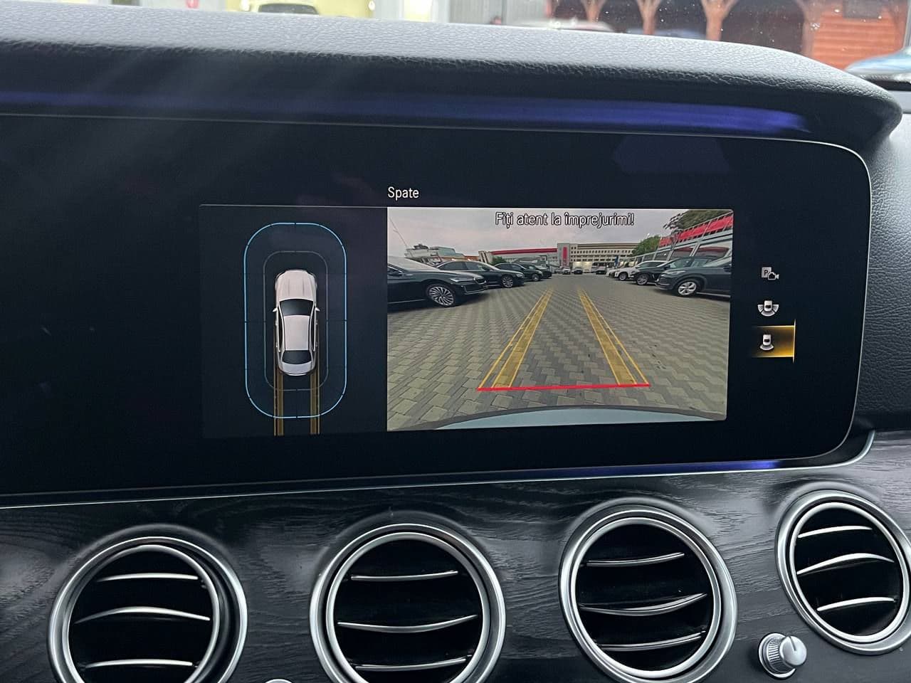 Mercedes E 220 2020 — Миниатюра 11