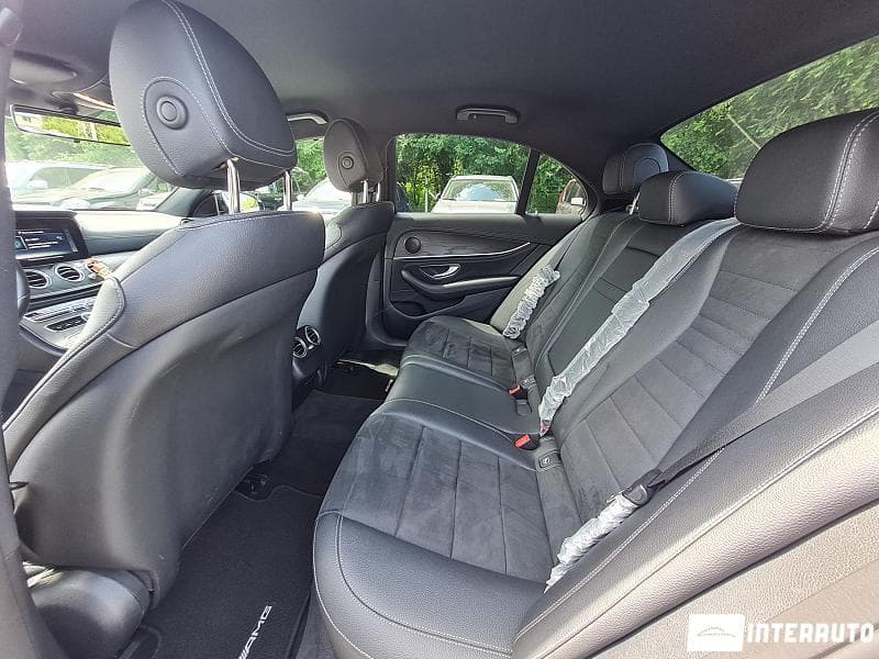 Mercedes E 220 2019 — Миниатюра 9