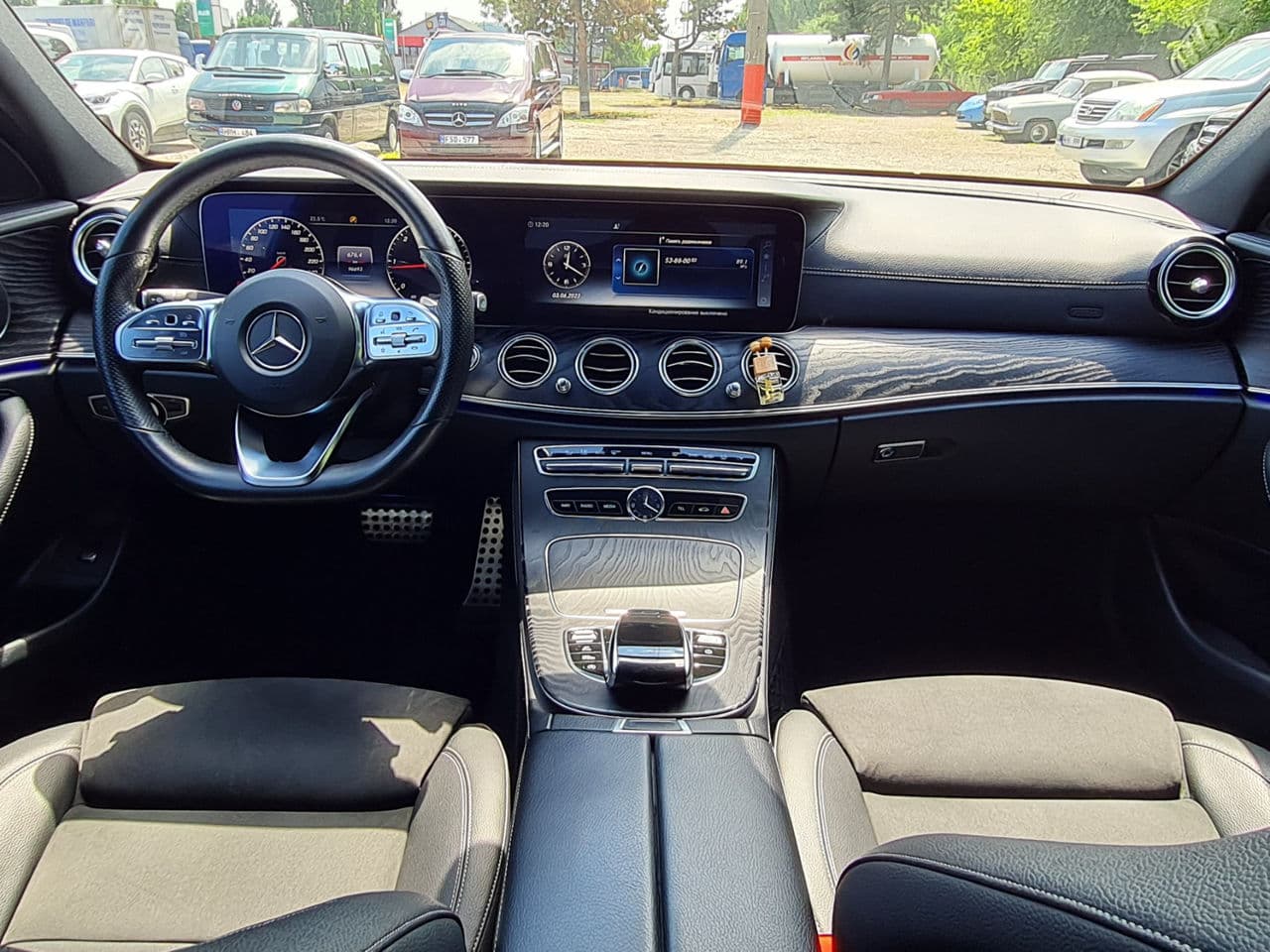 Mercedes E 220 2019 — Миниатюра 7