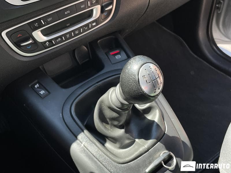 Renault Grand Scenic 2013 — Миниатюра 11