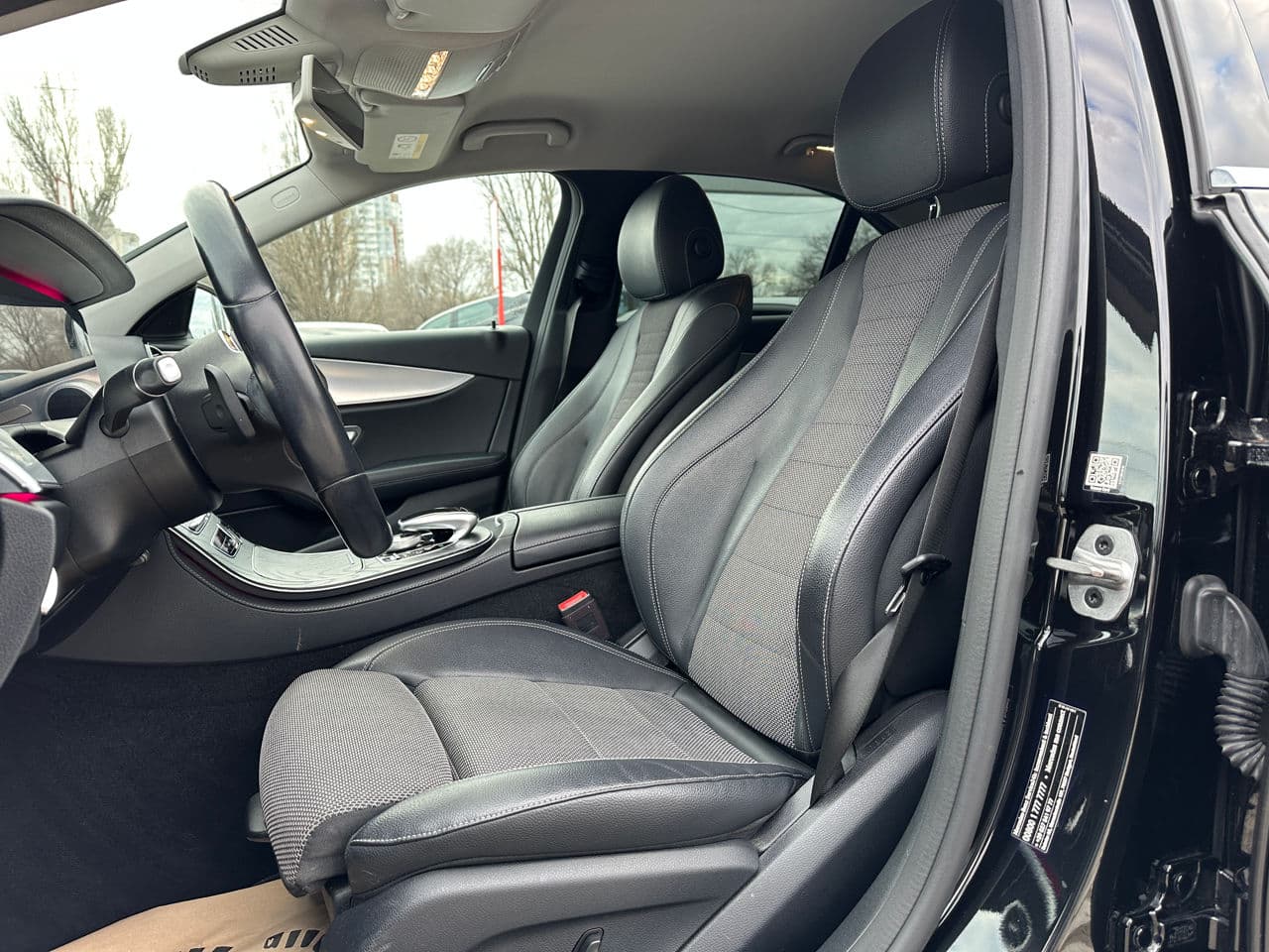 2019 Mercedes E 200 — Miniatură 6