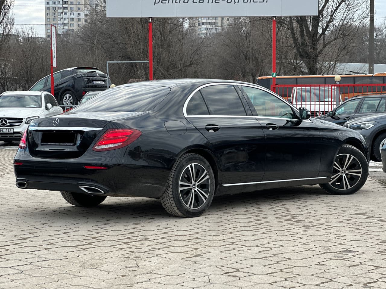 2019 Mercedes E 200 — Miniatură 2