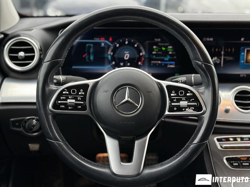 2019 Mercedes E 200 — Miniatură 11